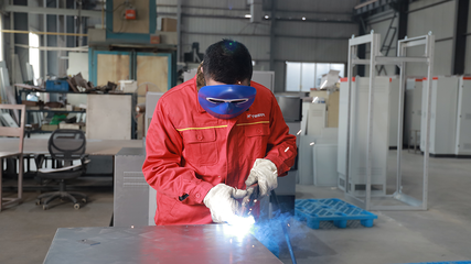 智能配电新纪元 高新动态配电柜的技术革新与应用前景